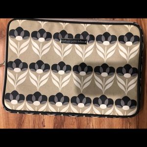 Petunia Pickle Bottom Laptop Case